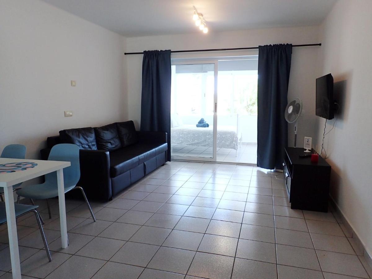 Apartamento En Playa Roca Primer Linea De Mar Costa Teguise Eksteriør billede