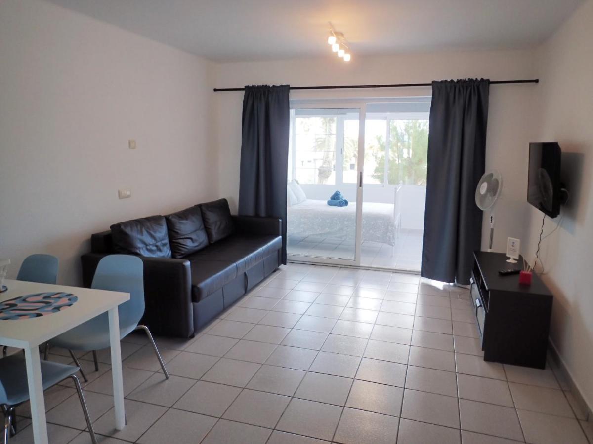 Apartamento En Playa Roca Primer Linea De Mar Costa Teguise Eksteriør billede