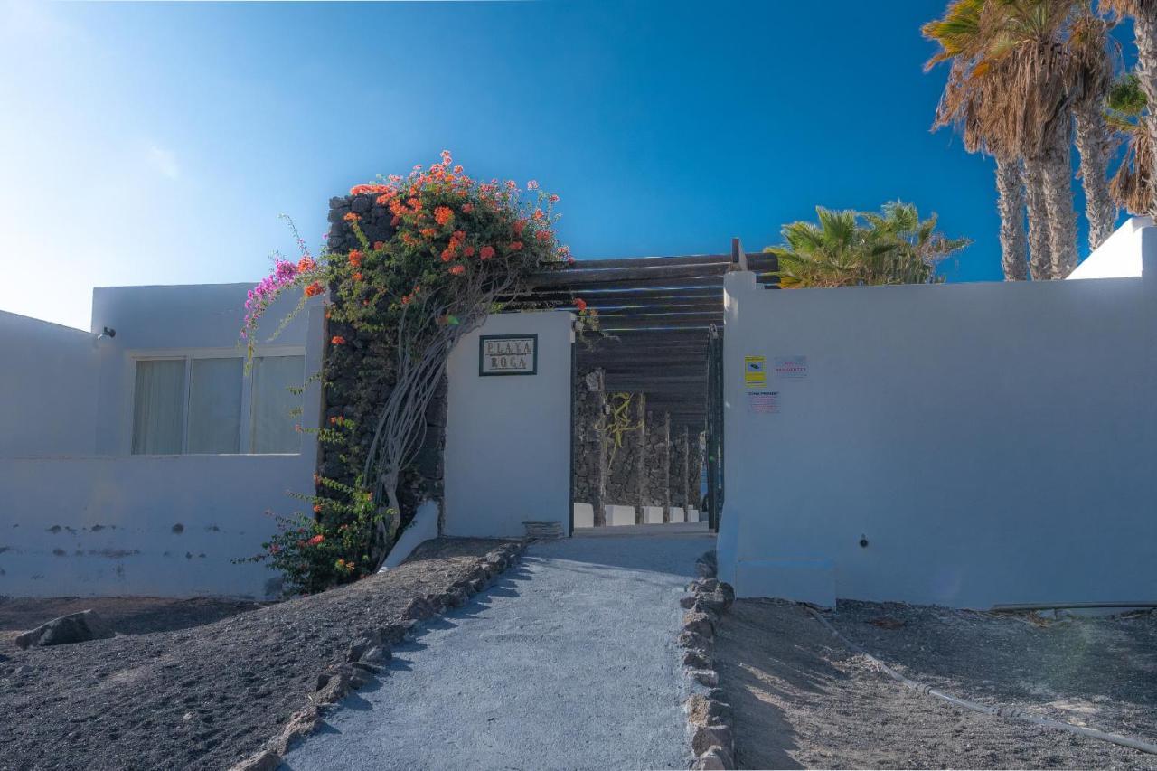 Apartamento En Playa Roca Primer Linea De Mar Costa Teguise Eksteriør billede