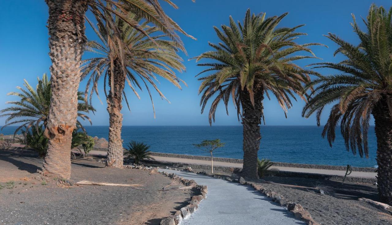 Apartamento En Playa Roca Primer Linea De Mar Costa Teguise Eksteriør billede